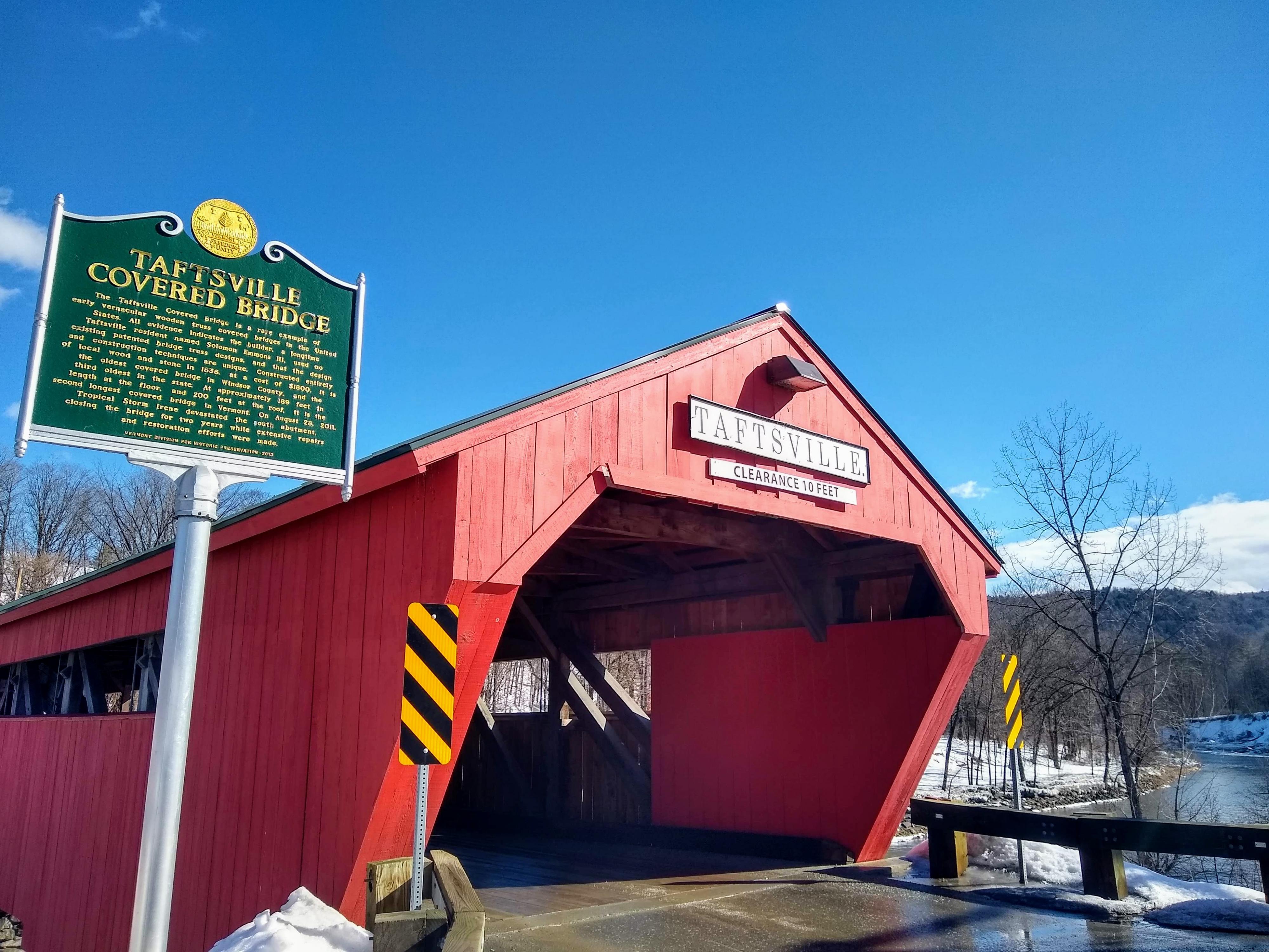 Taftsville Covered Bridge side view