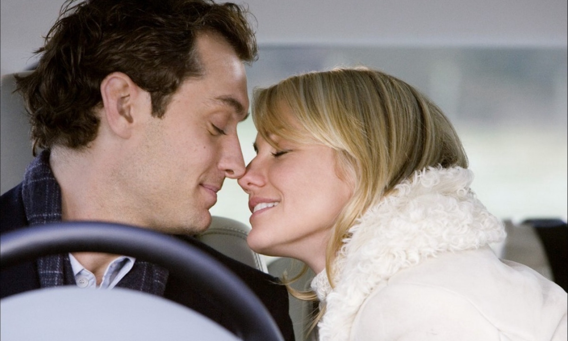 Jude Law and Cameron Diaz in The Holiday