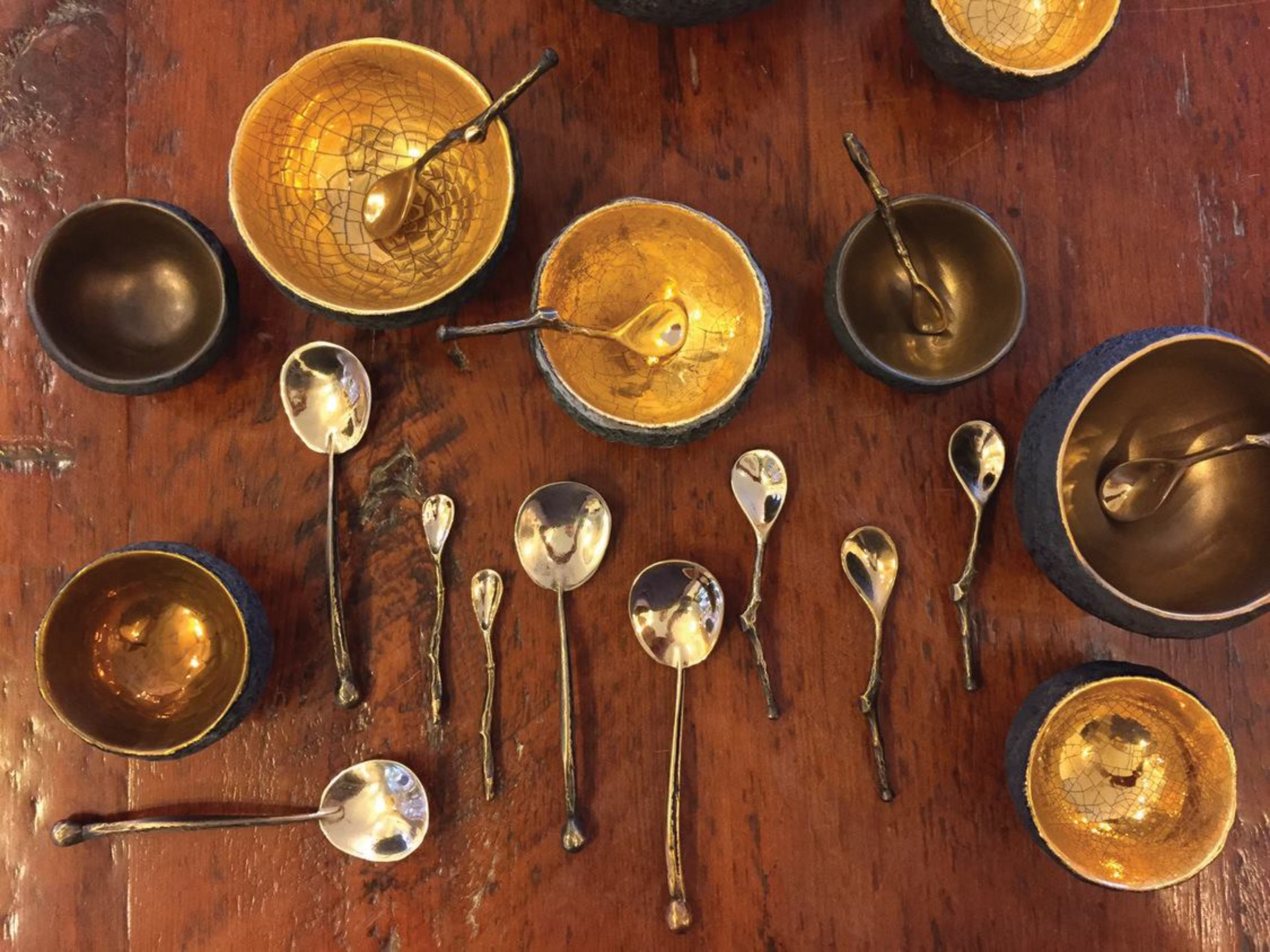 Fossilglass wares