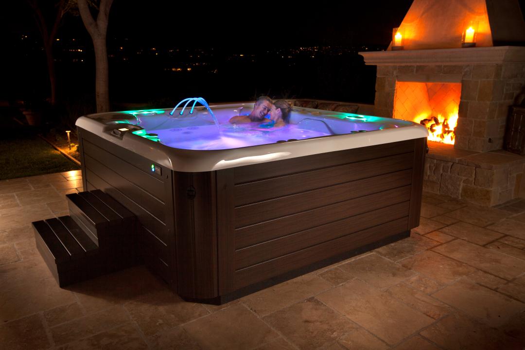 Reconnect with a Hot Tub