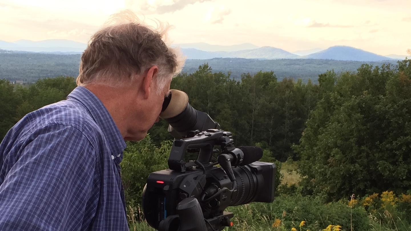 Alan Dater filiming