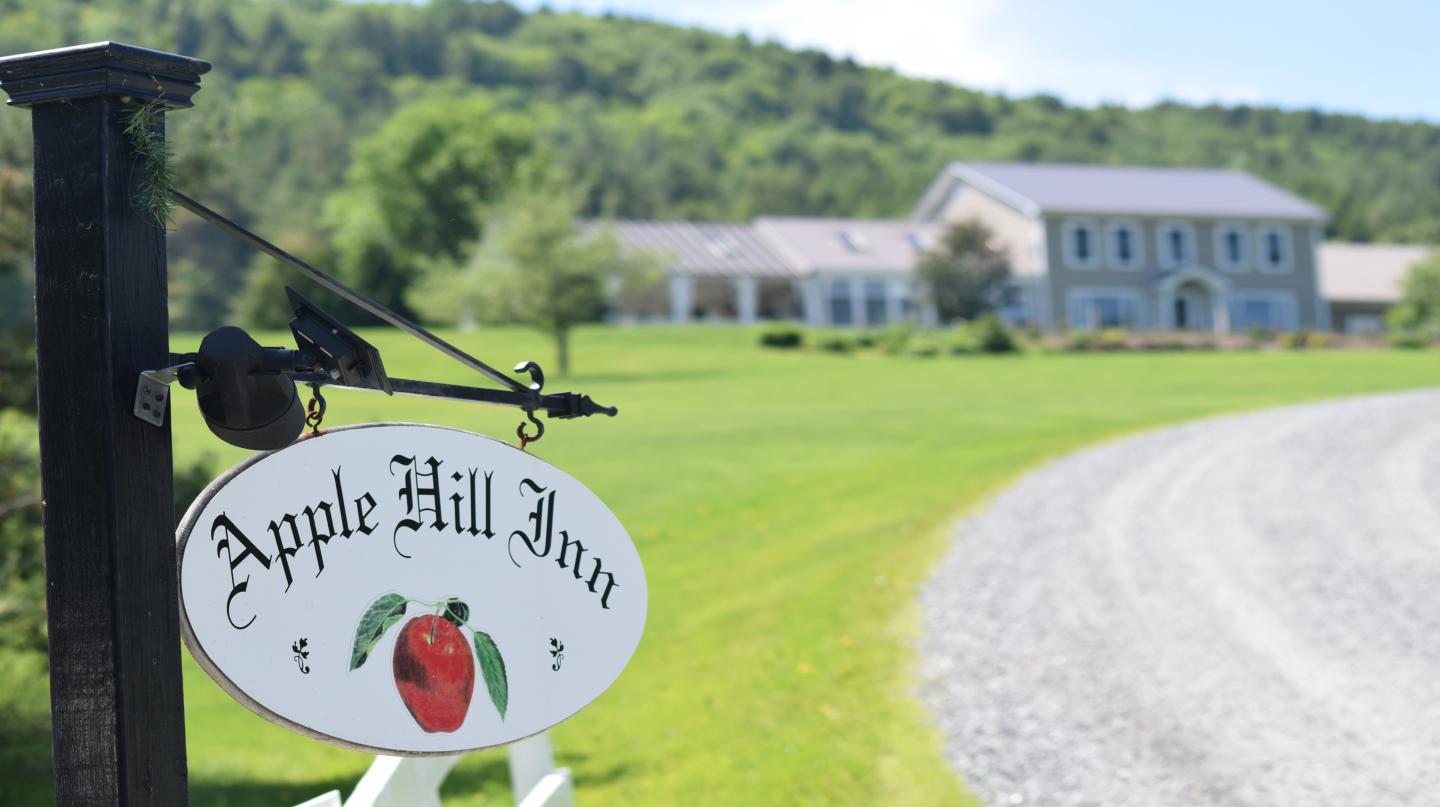 Welcome to the Apple Hill Inn