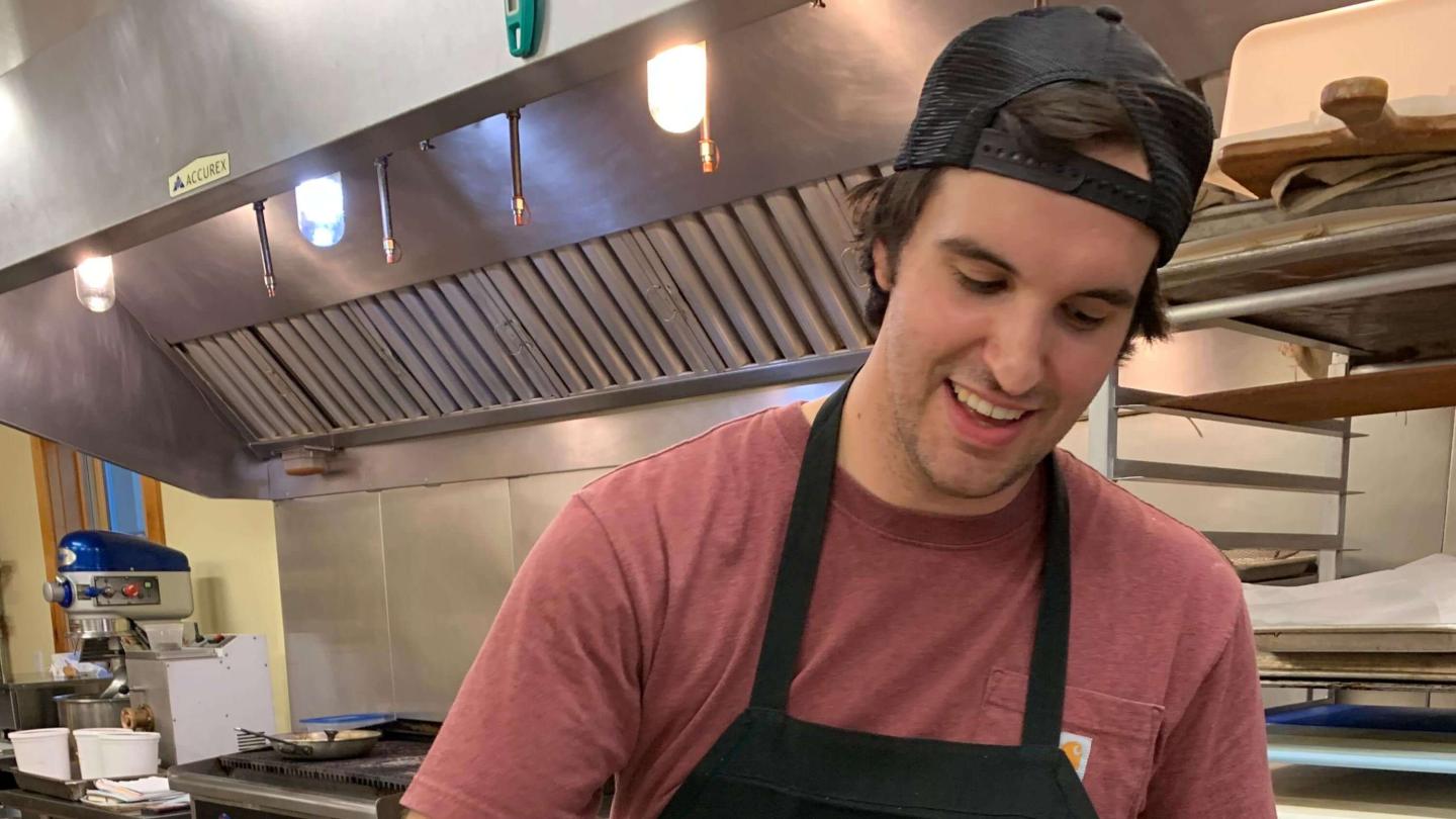 plating food