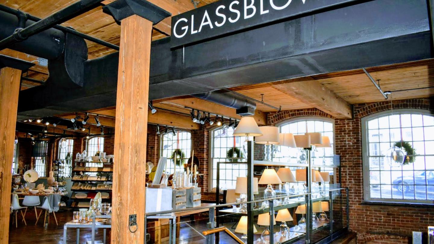 Simon Pearce Glass glassblowing downstairs