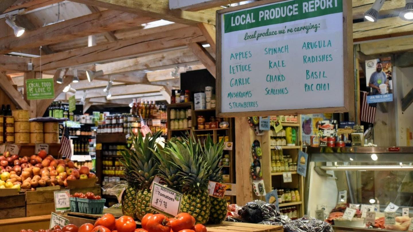 Woodstock Farmers Market Indoors