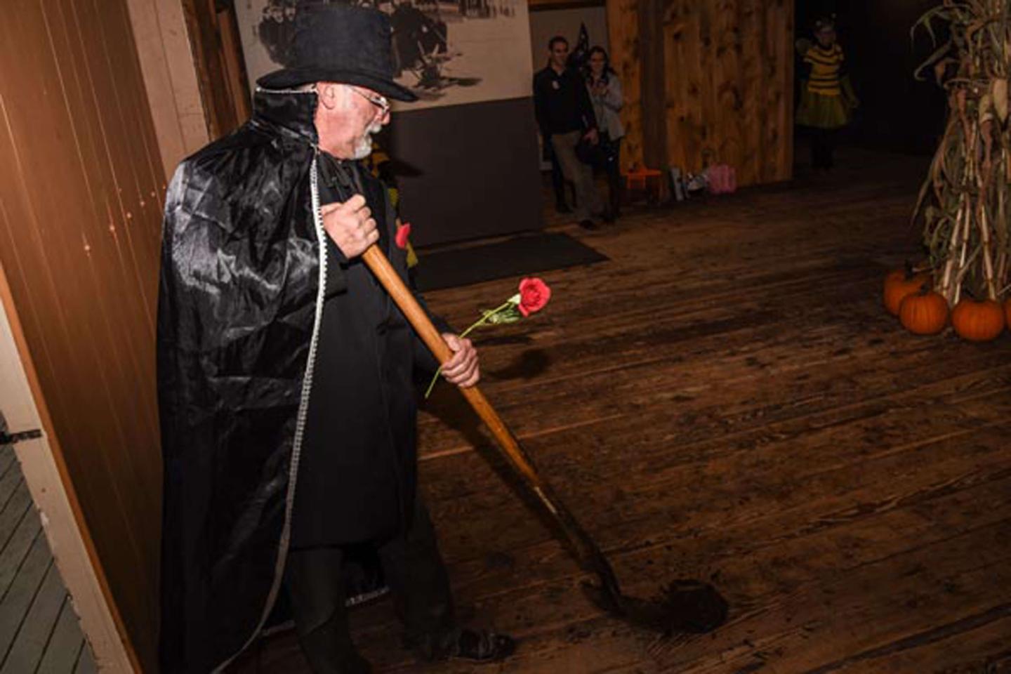 Interpreter dressed in costume.