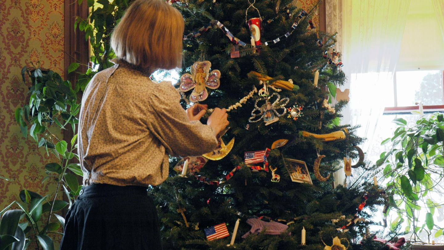 decorating the tree
