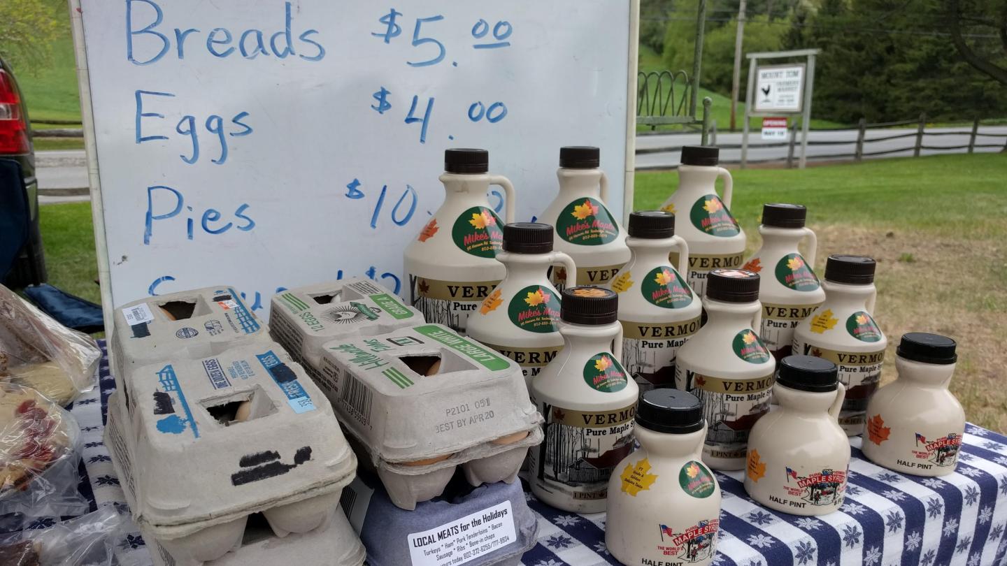 Produce Mt Tom Farmers' Market