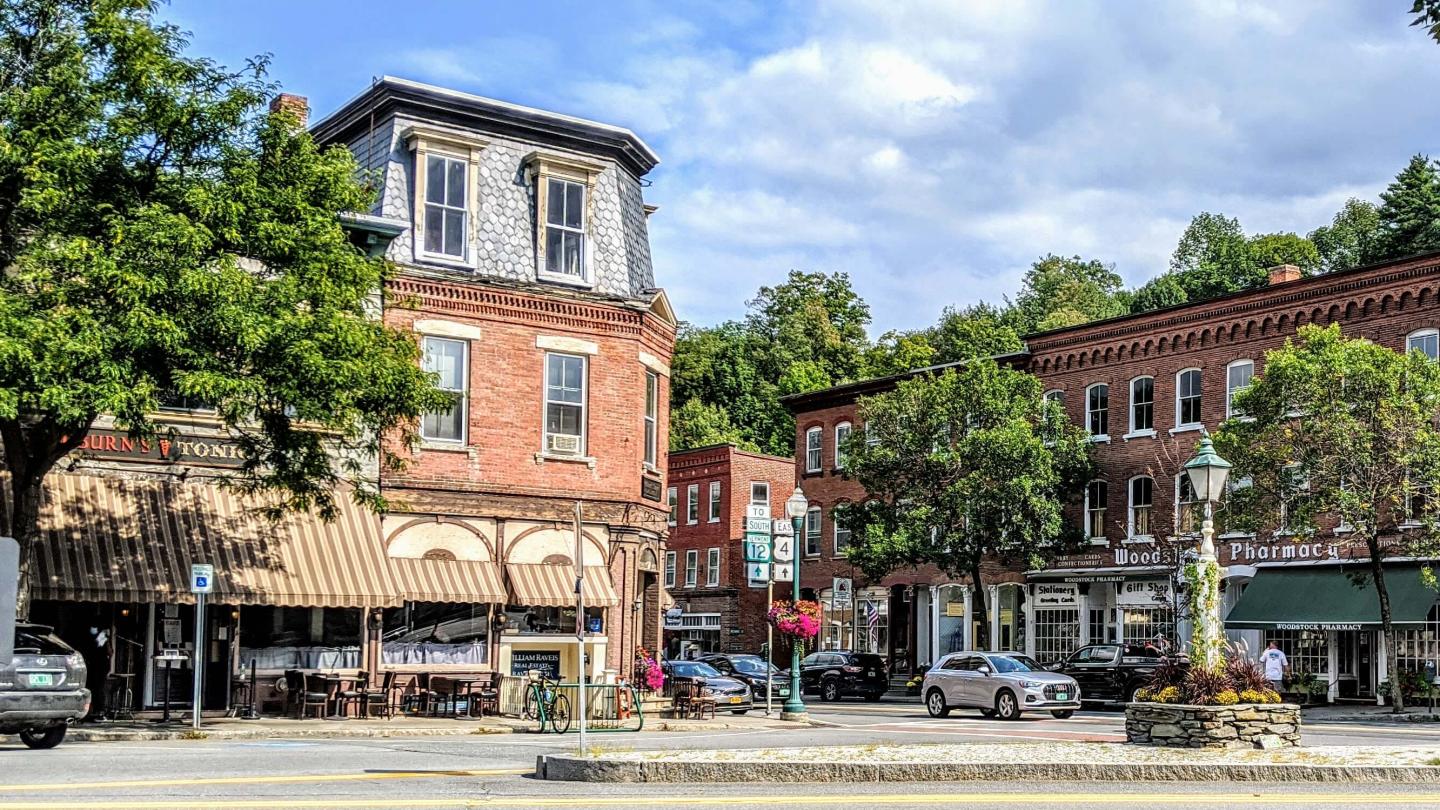 19+ Woodstock vt restaurants open mondays