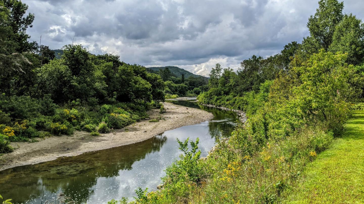 Ottuaquechee River Trail view