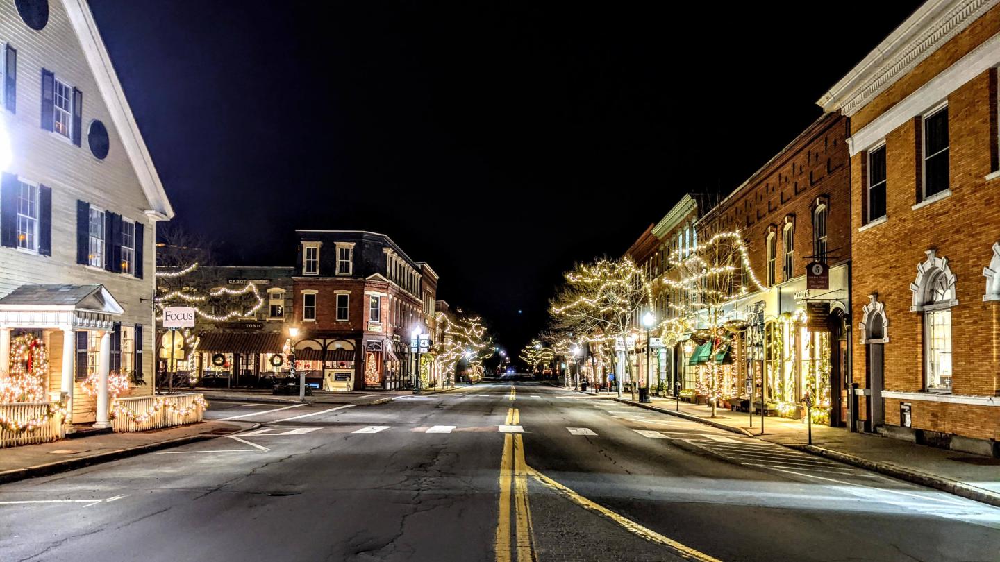 Woodstock Vermont Christmas 2024 Calendar Gussi Katinka