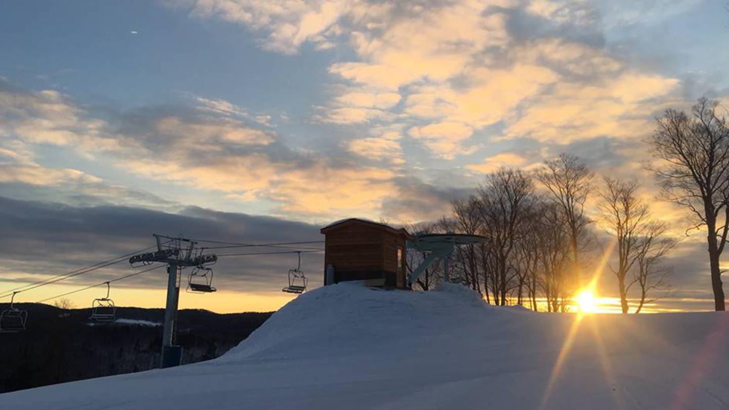 SPring SKiing at Suicide Six Ski Area
