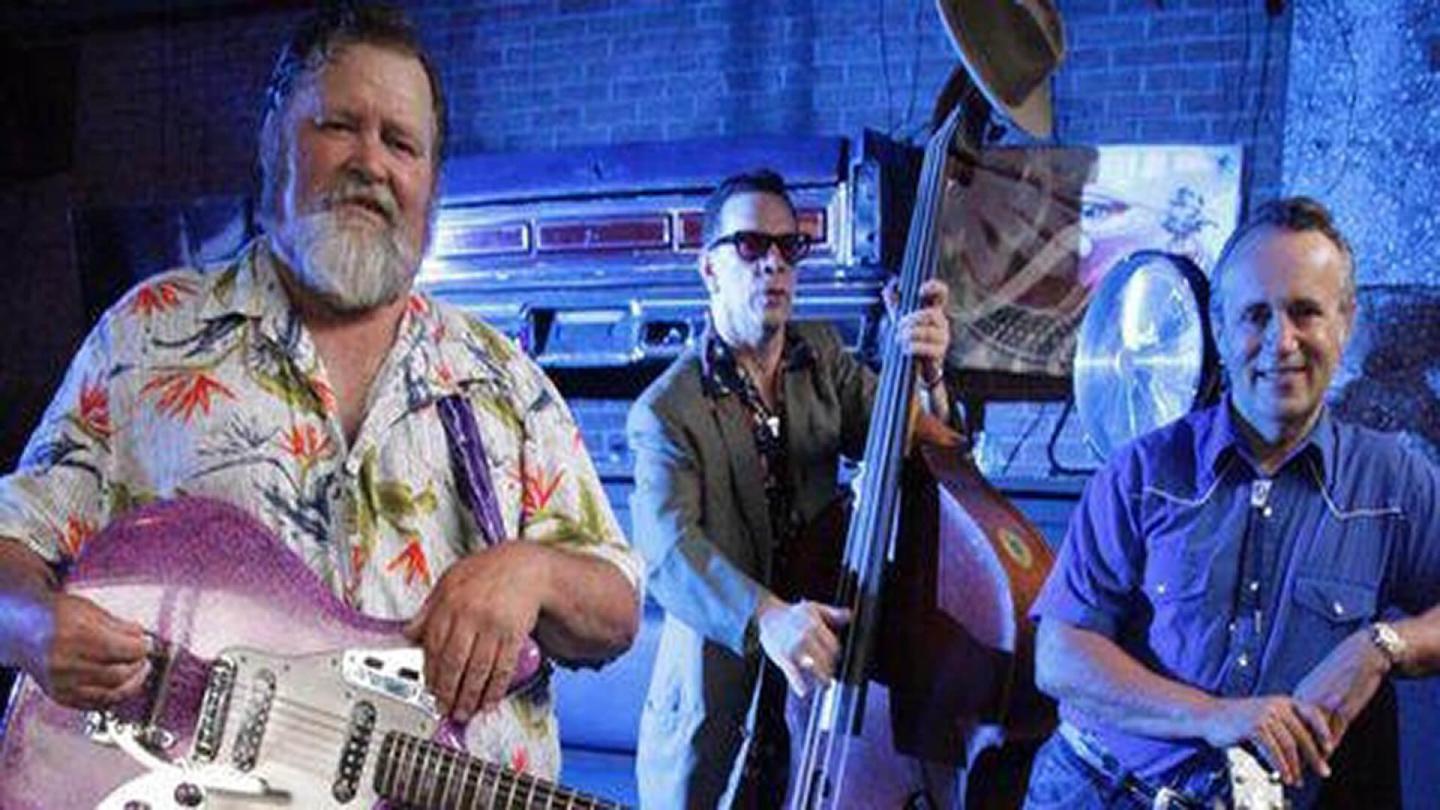 Sweethearts Dance with the Starline Rhythm Boys at the Little Theater in Woodstock
