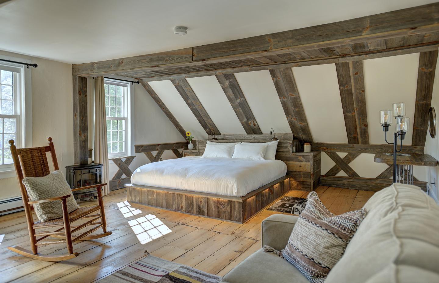 The Woodstocker B&B - Gift Certificate - Karim Houry.jpg