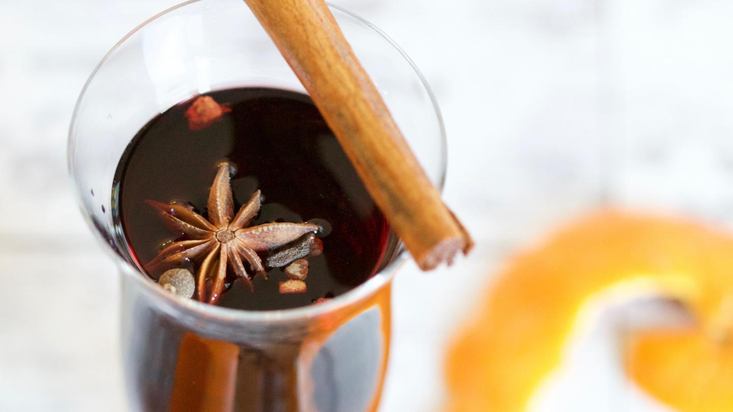 Mulled cider wassail