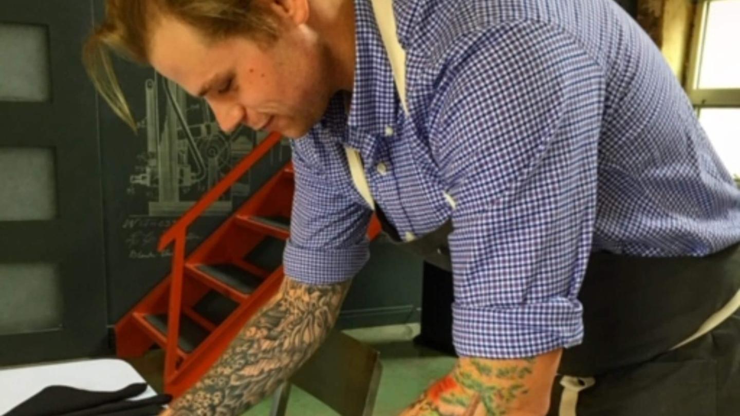 Alex Wnorowski during table prep