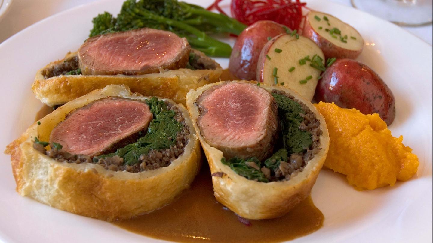 Our signature entree - Carre d'Agneau Royale.