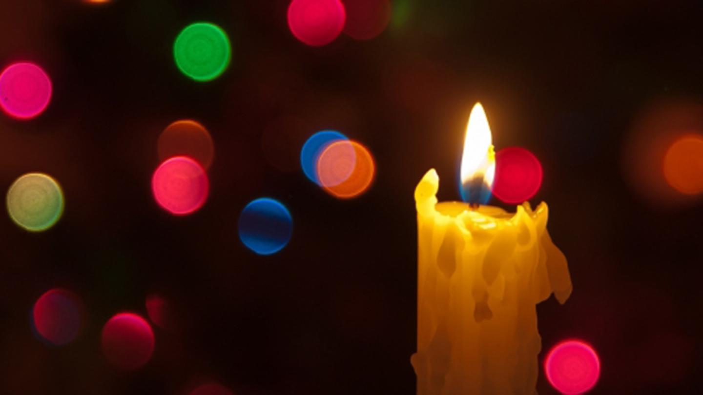 ArtisTree invites you to enjoy an evening of art and a show as we celebrate the holiday season.