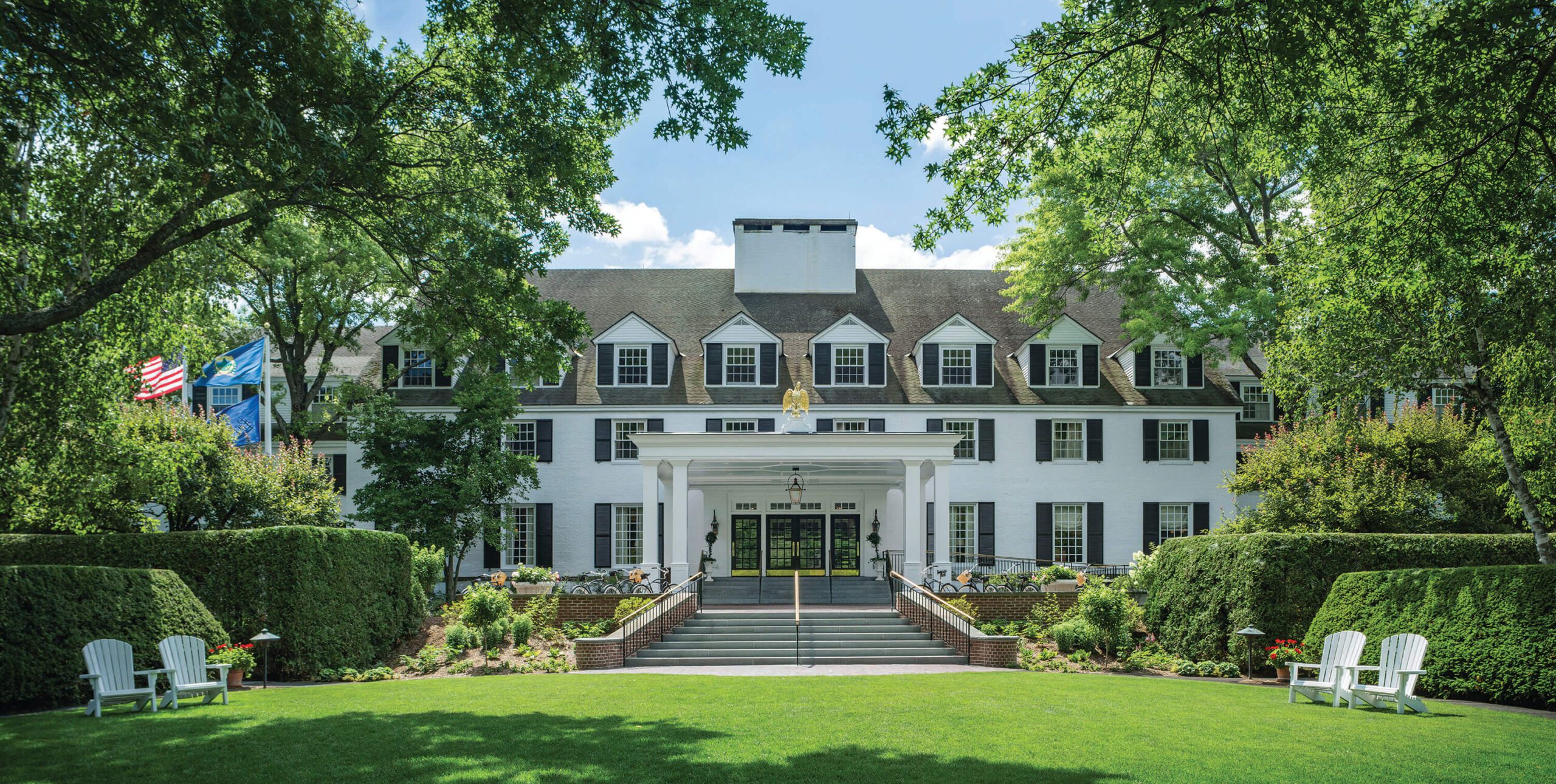 Woodstock Inn Front Lawn