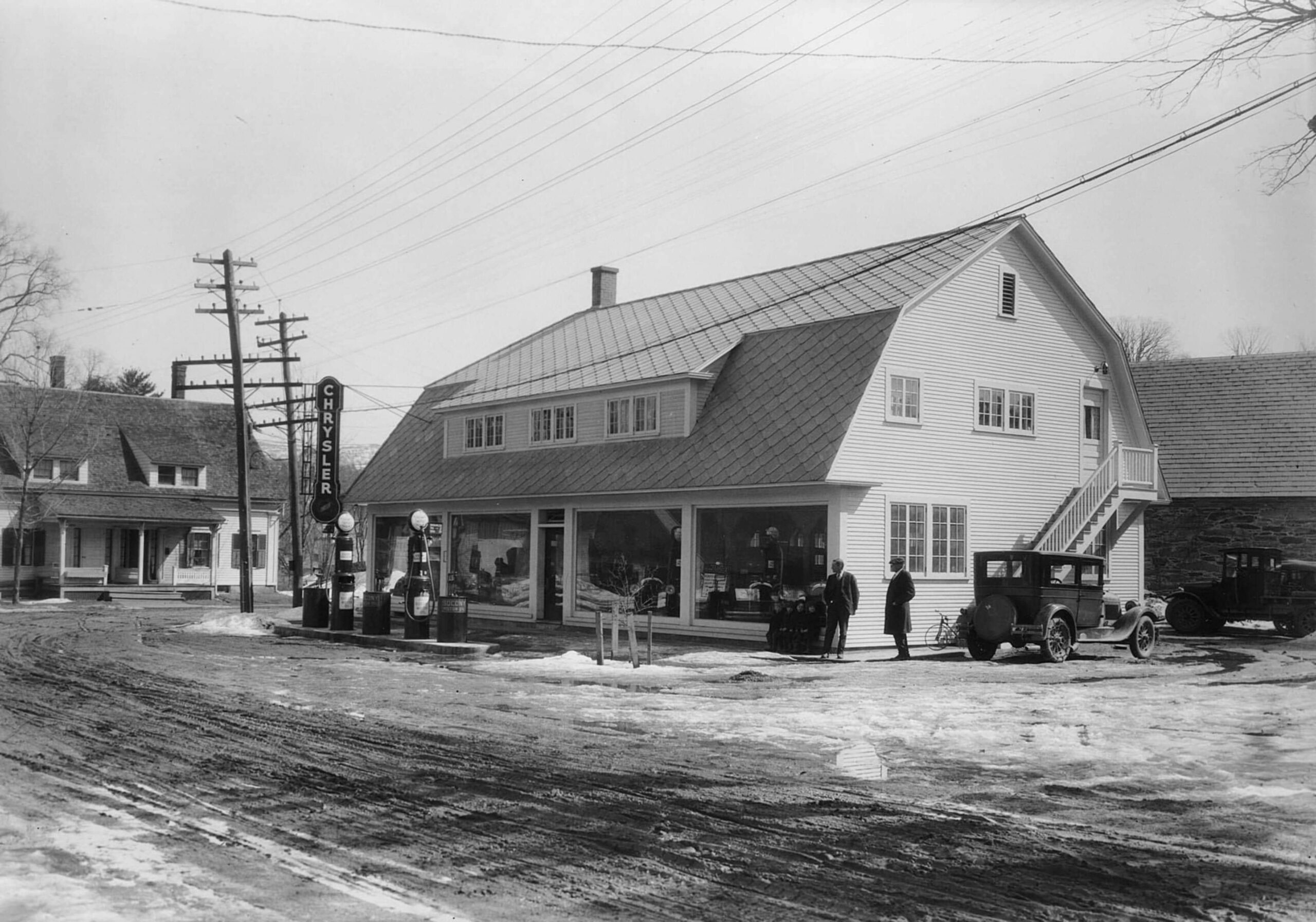 Woodstock History Center photo of Chrysler Garage, 1925
