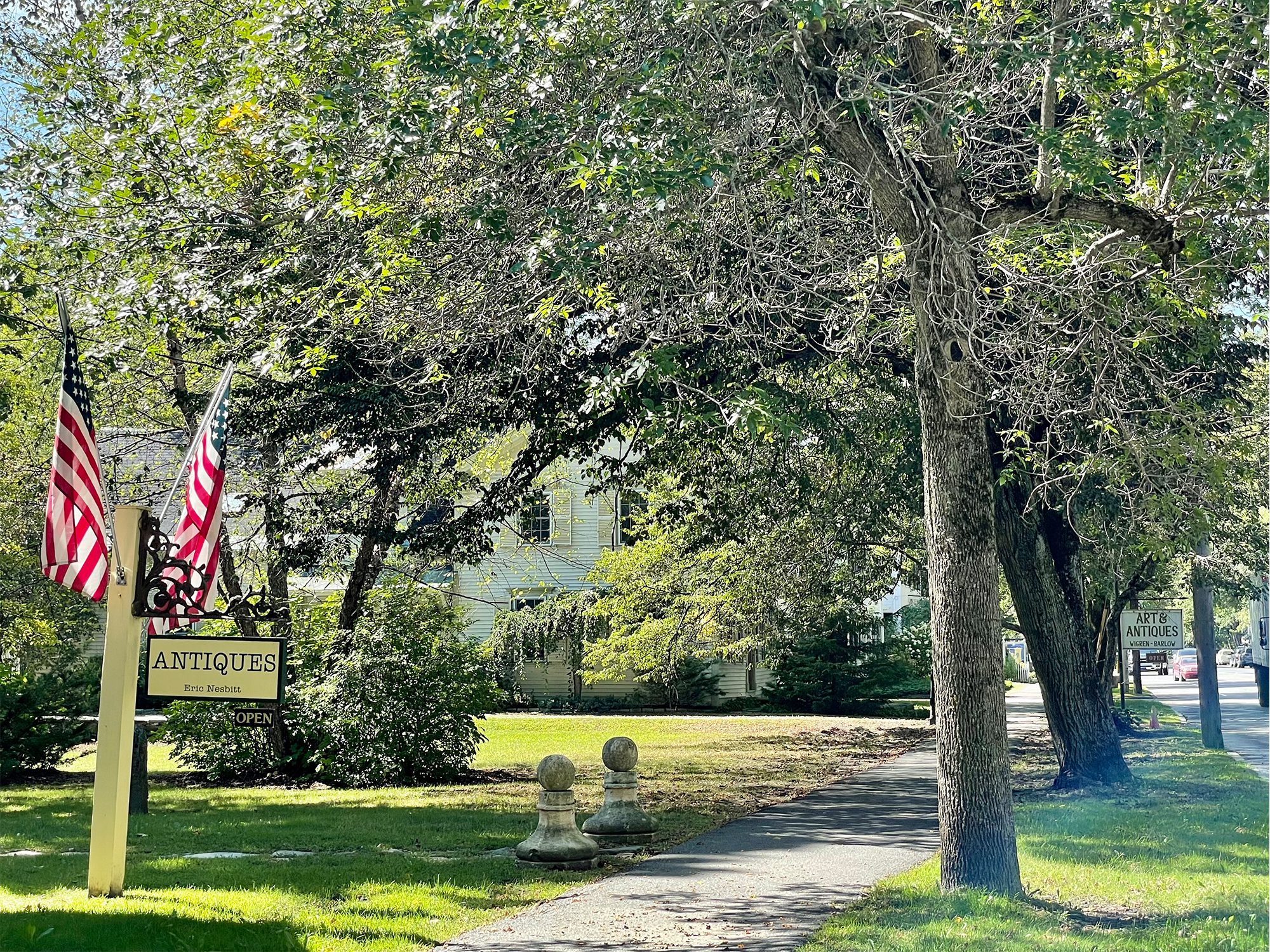 Antique Shops in Woodstock,VT