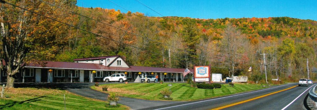 Sleep Woodstock Motel Early Fall