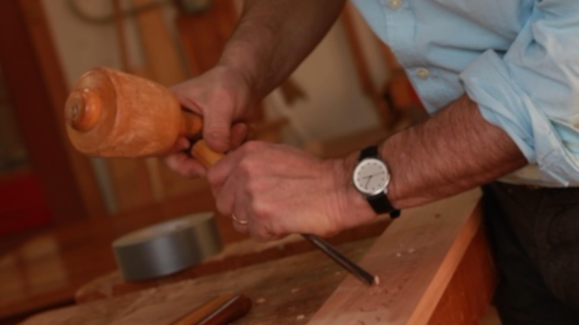 Charlie carving ShackletonThomas