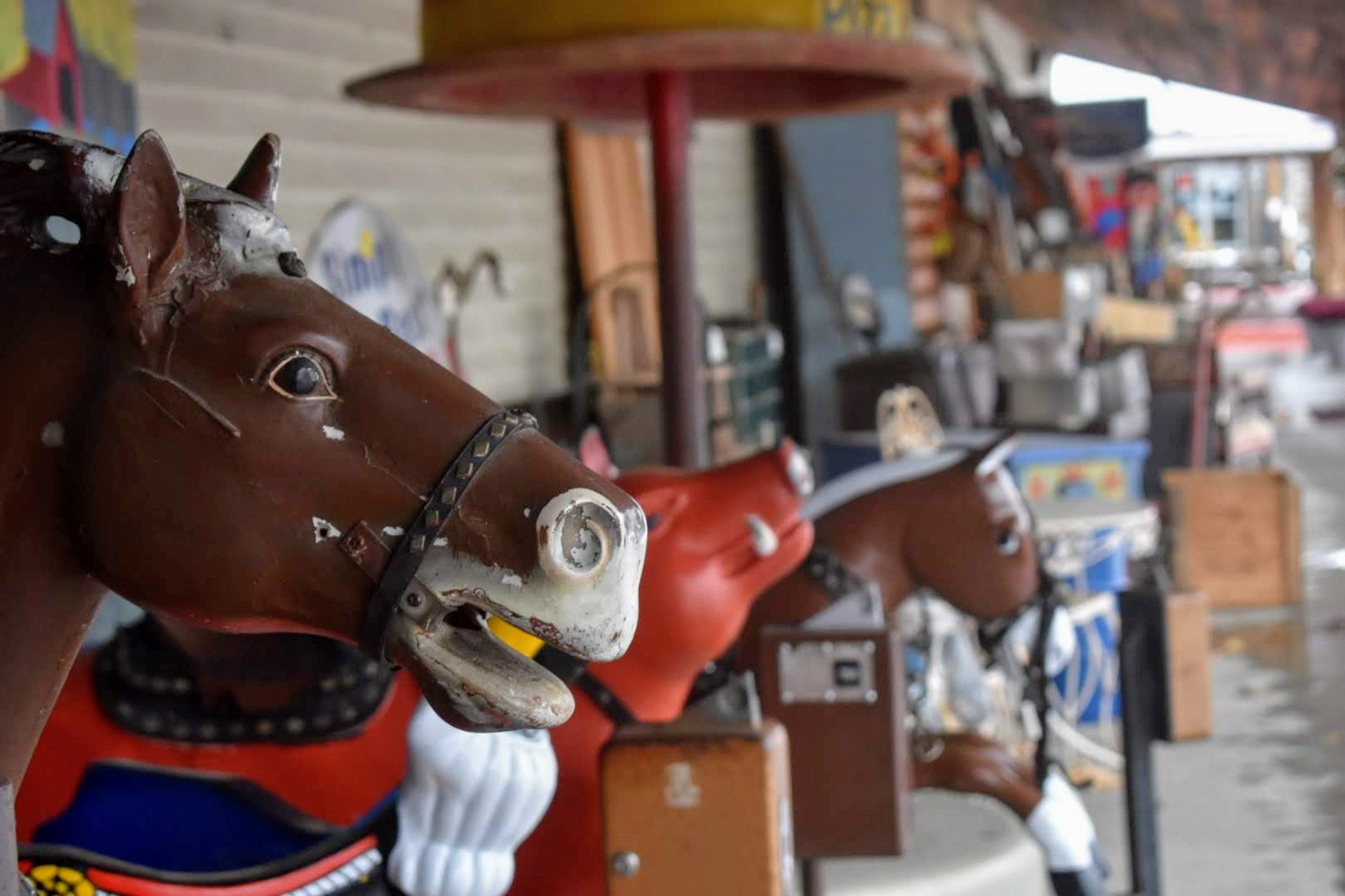 Vermont Antique Mall horses