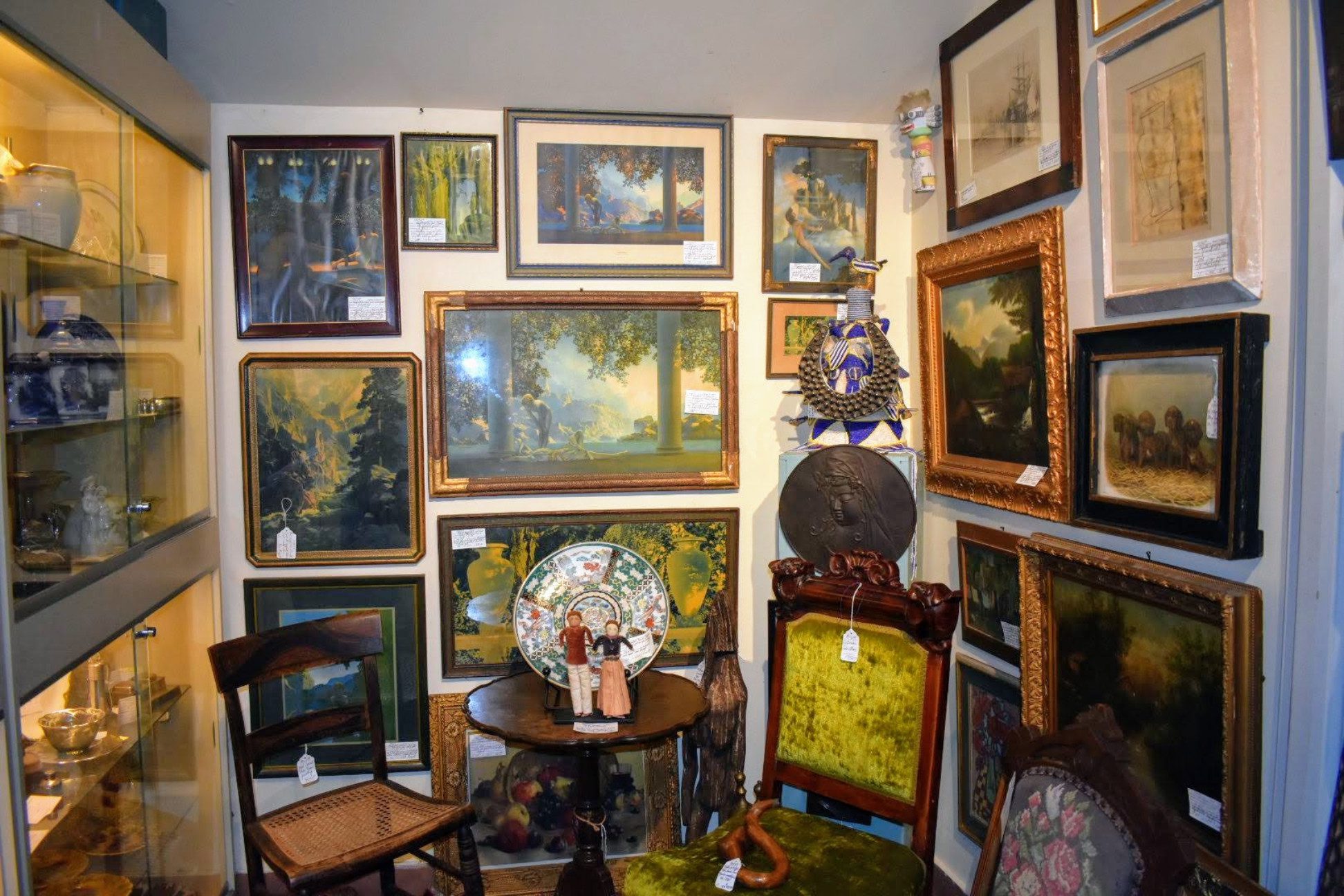 Antiques Collaborative paintings