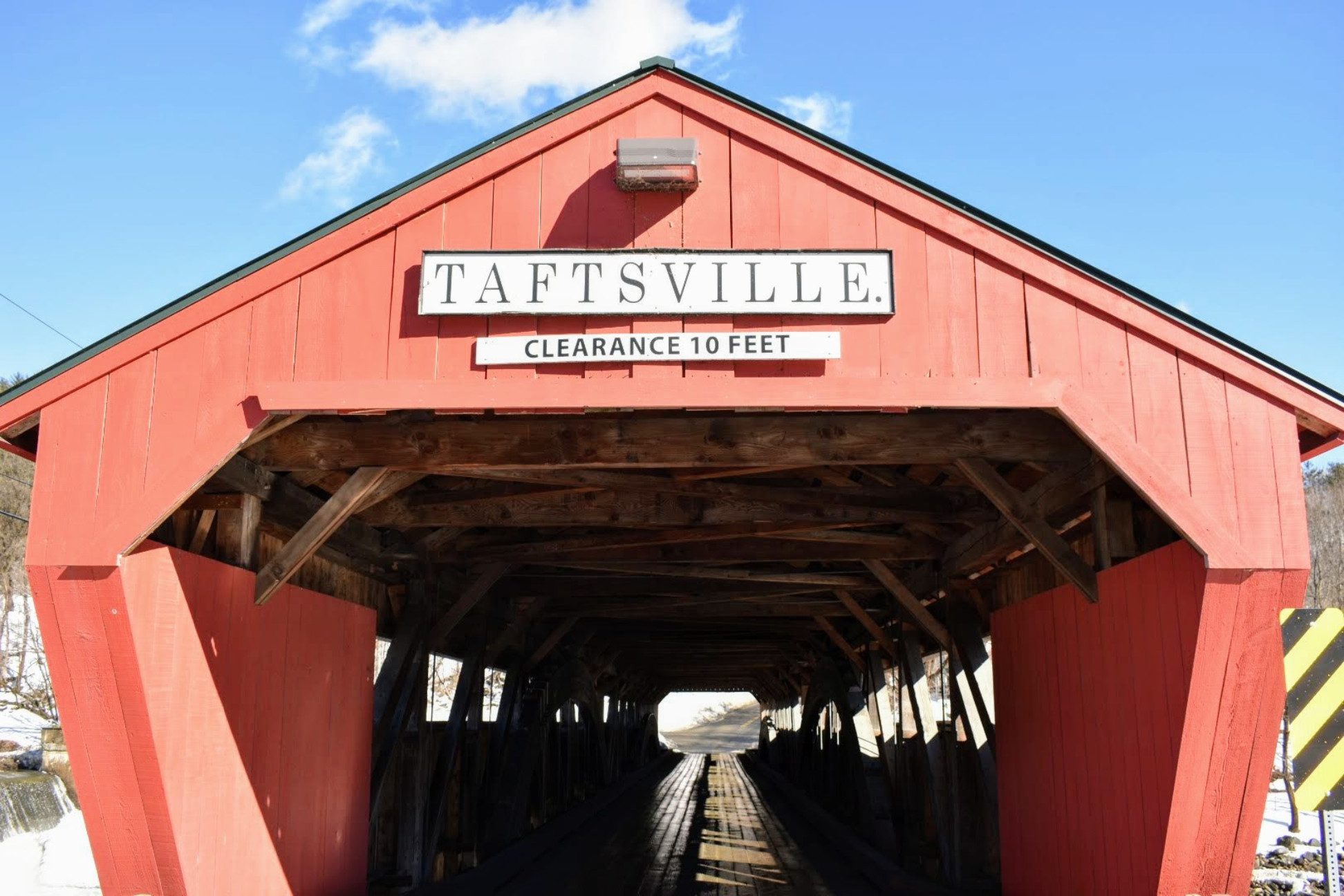Taftsville Covered Bridge closeup