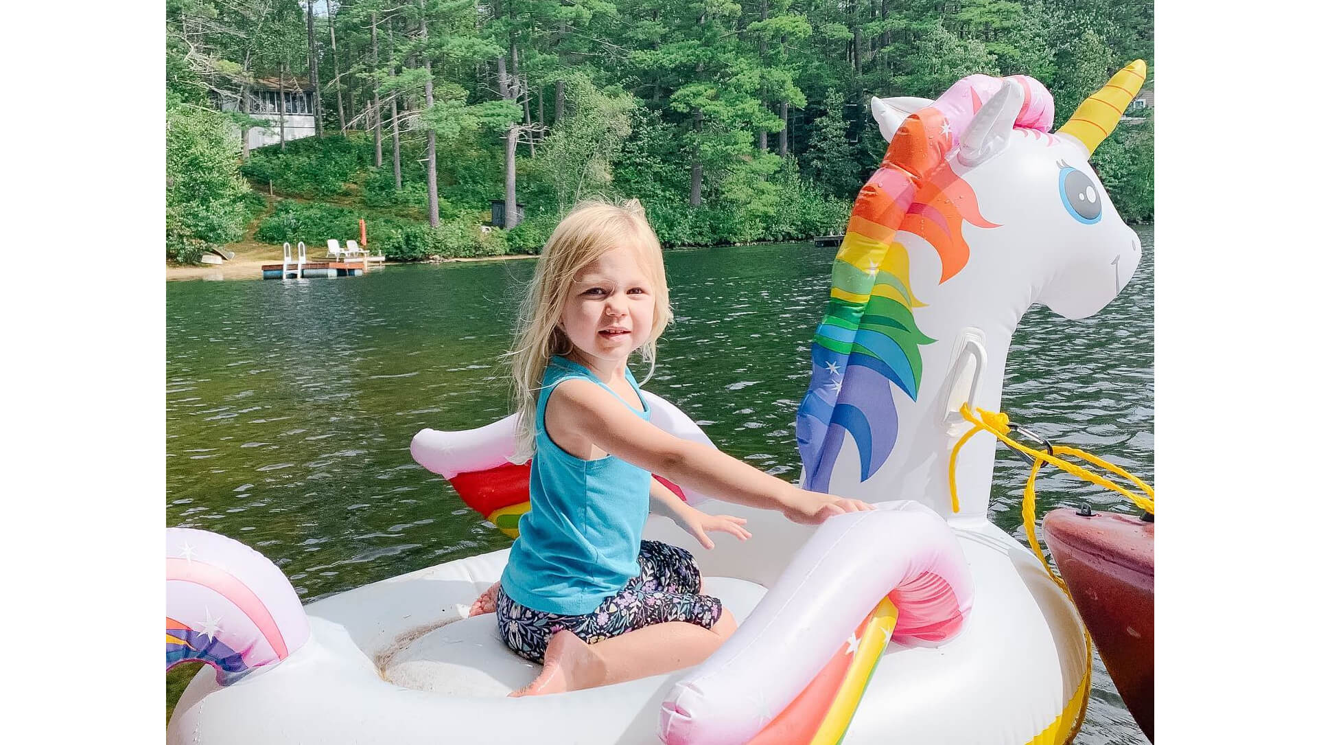 Mila Schmidtke unicorn float pond